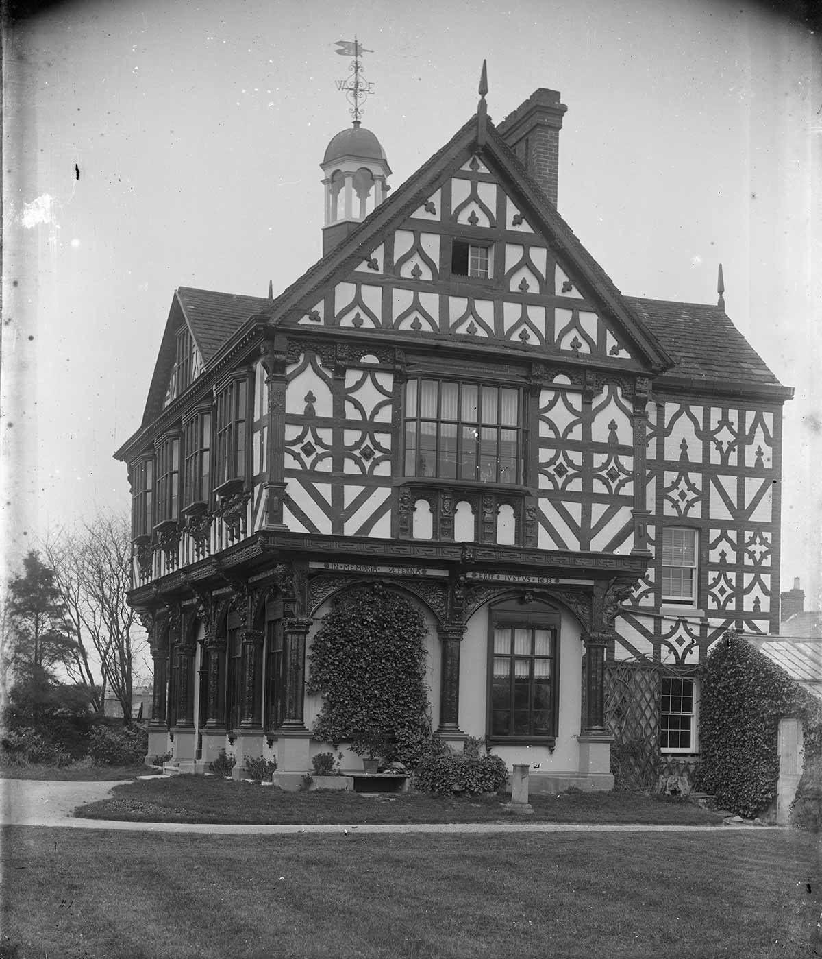 The Market House as a private residence, called Grange Court. © Herefordshire Museum Service.